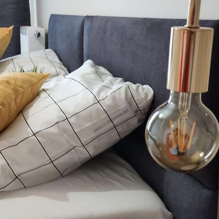 Piekny Apartament 3-Pokojowy Катовице Екстериор снимка