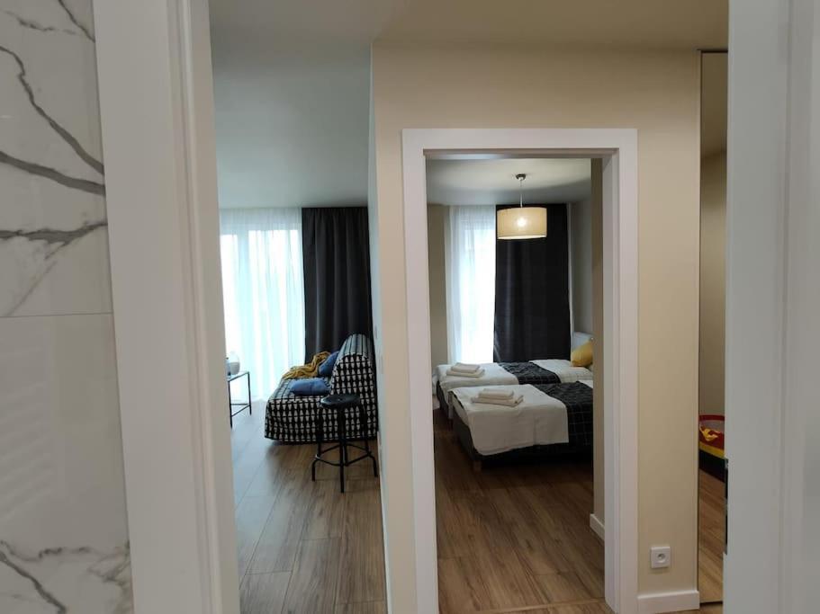 Piekny Apartament 3-Pokojowy Катовице Екстериор снимка