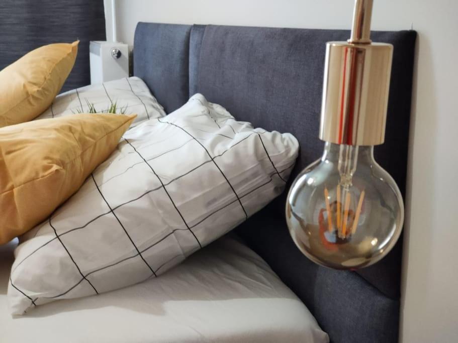 Piekny Apartament 3-Pokojowy Катовице Екстериор снимка
